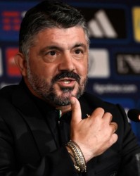 v体育-世预赛|不容易！加图索首秀带领意大利队5：0大胜爱沙尼亚队