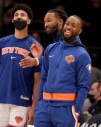 v站-掉出轮换措手不及 沃克：保持职业 微笑面对一切